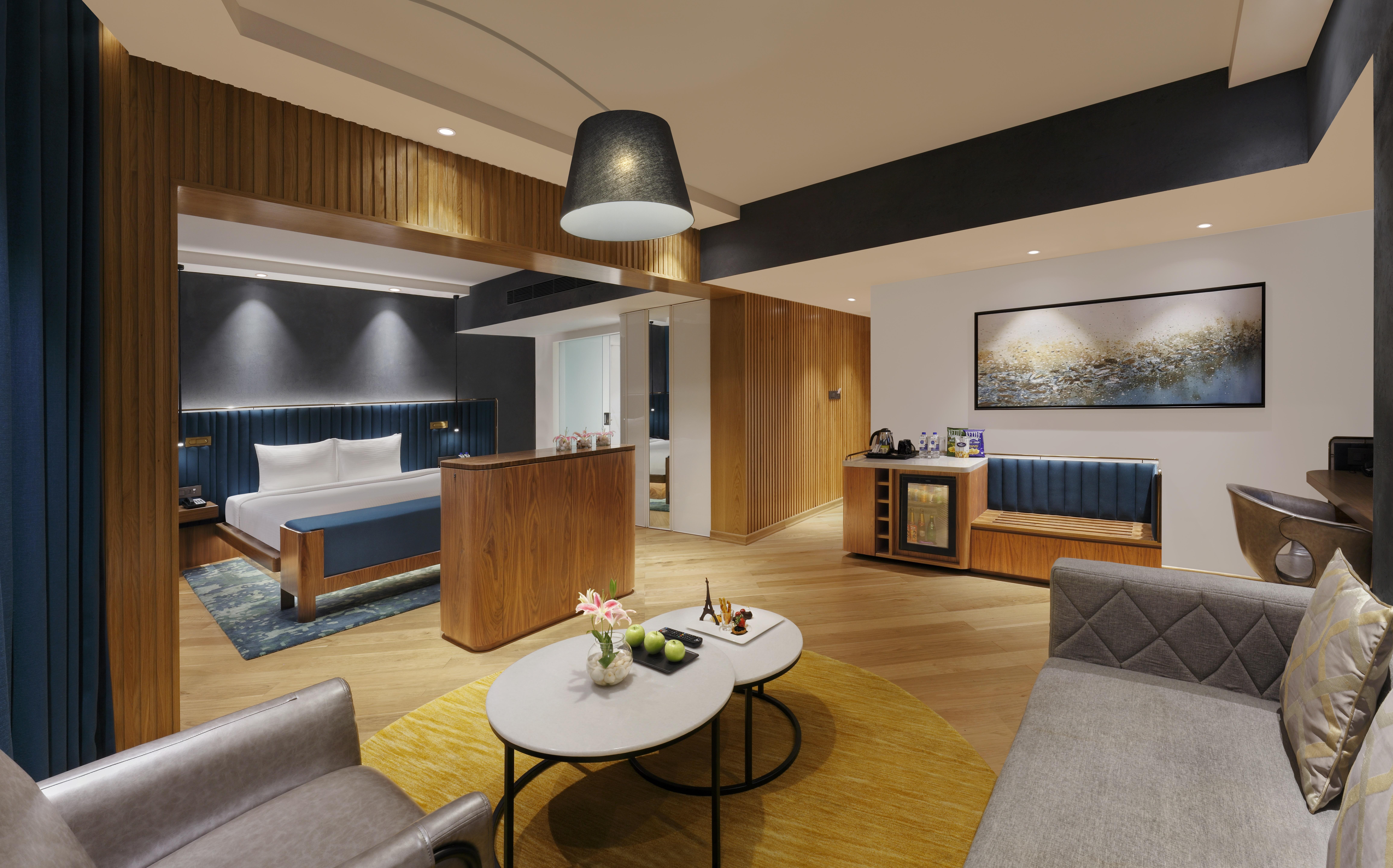 Novotel Mumbai Juhu Beach Eksteriør bilde Suite
