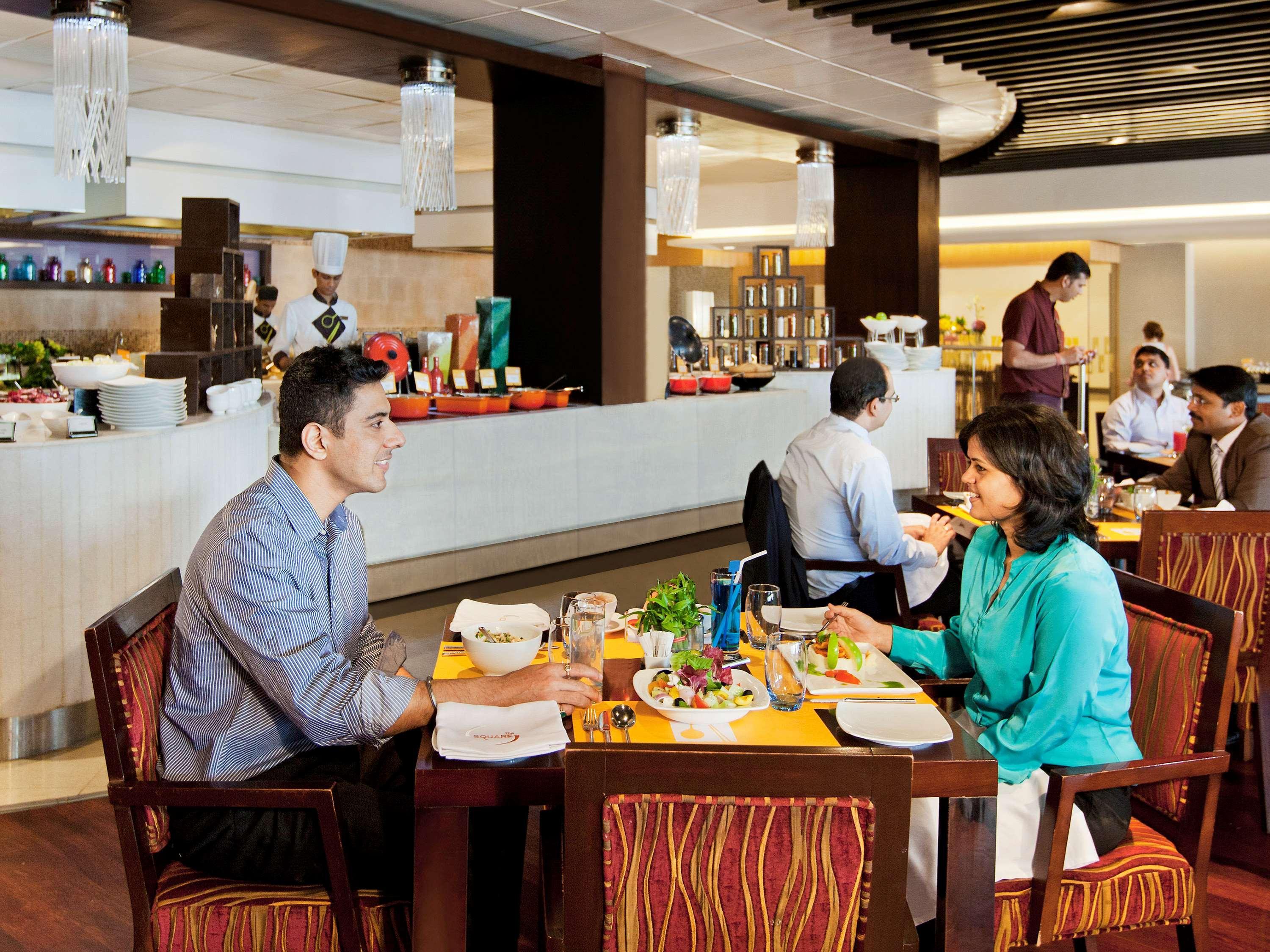 Novotel Mumbai Juhu Beach Eksteriør bilde The Park, Hyderabad