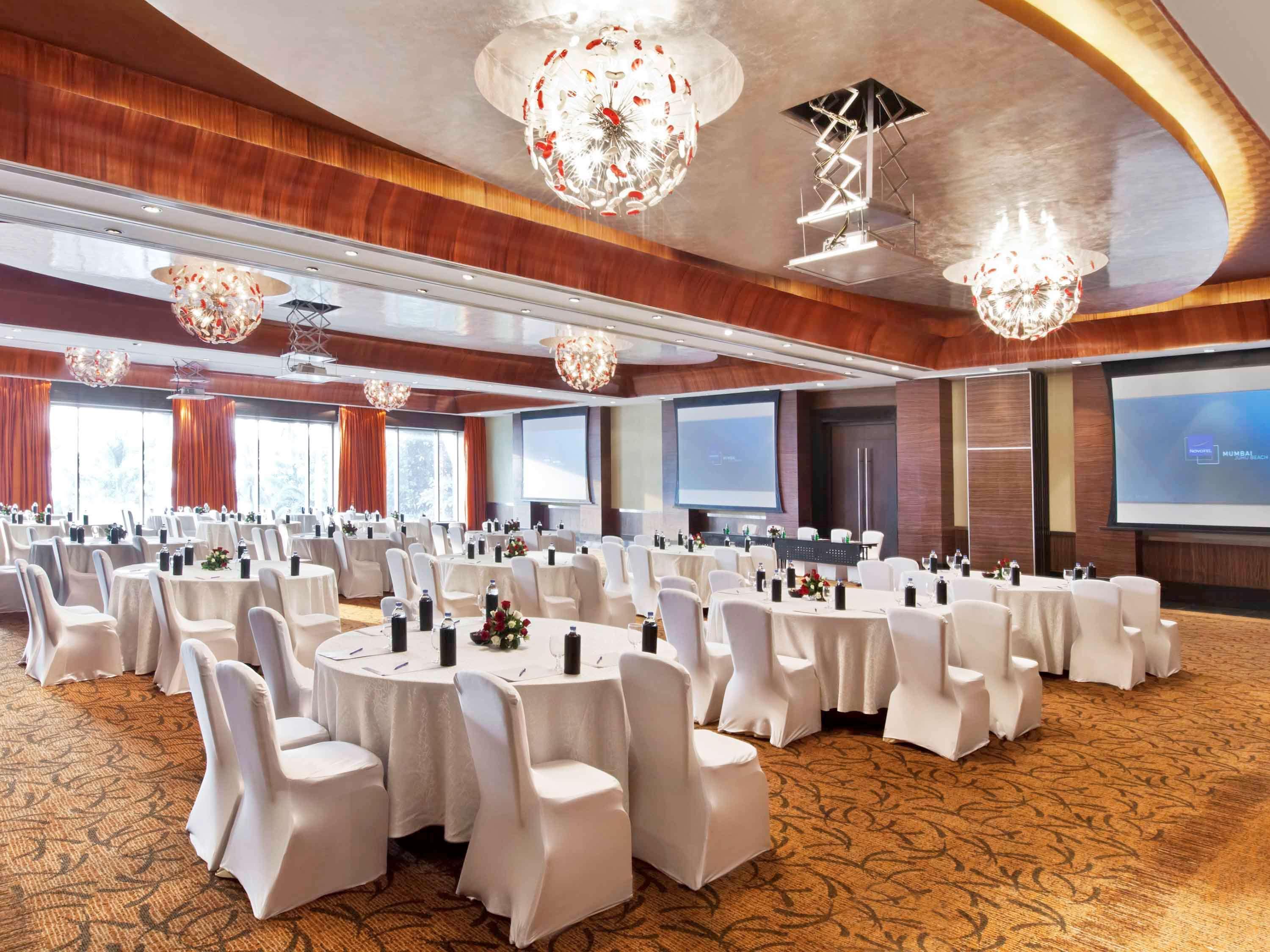 Novotel Mumbai Juhu Beach Eksteriør bilde The Grand Ballroom